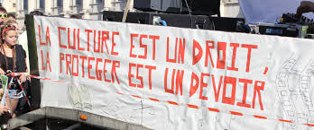 QUAND LE FRONT NATIONAL SE MÊLE DE CULTURE