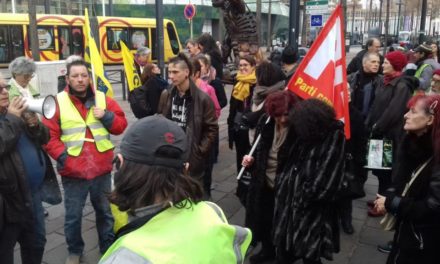 Opération zéro sans abri devant la mairie de Mulhouse