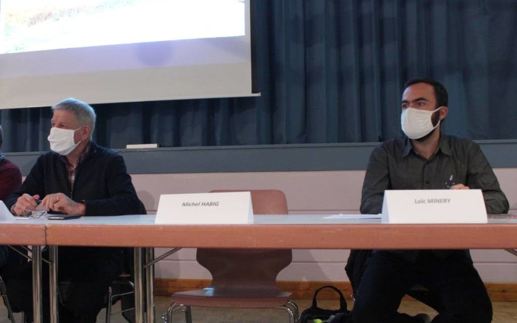 Soirée débat sur Amazon : Michel Habig, maire d’Ensisheim, choisit la politique de la chaise vide face aux questions des associations et citoyens
