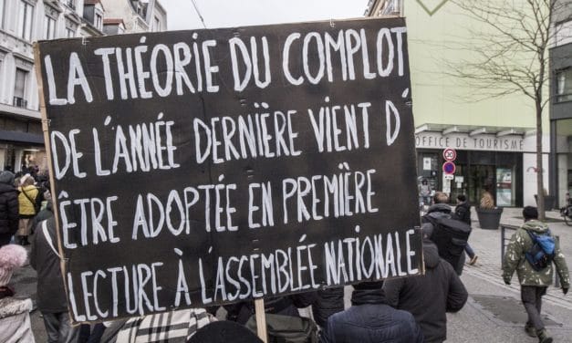 A Mulhouse, si les opposants au passe vaccinal reprennent un « booster » grâce à Macron, l’État de droit agonise