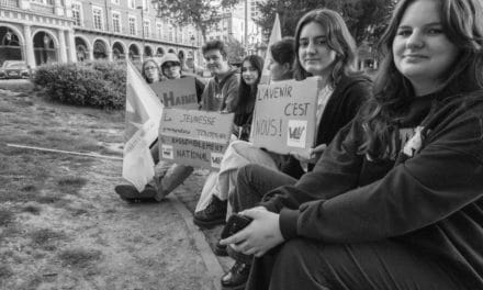 A Mulhouse, une manifestation contre l&rsquo;extrême droite avant le second tour de la présidentielle
