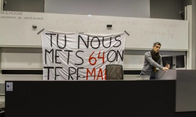 Au campus Fonderie de Mulhouse : assemblée générale des étudiants, professeurs et personnels administratifs