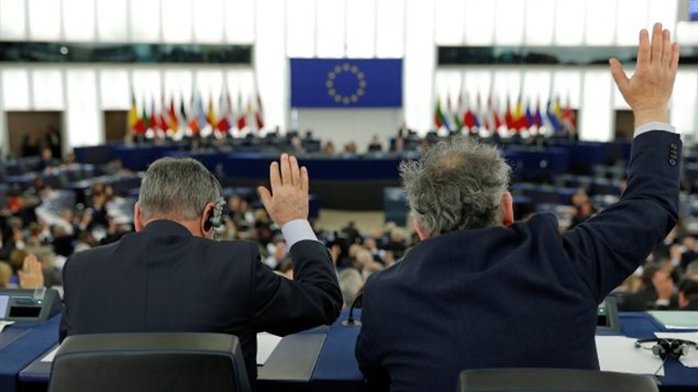 Le Parlement de Strasbourg ratifie l&rsquo;importation de viande, lait, fromage, beurre, pommes et kiwis en provenance de Nouvelle-Zélande…