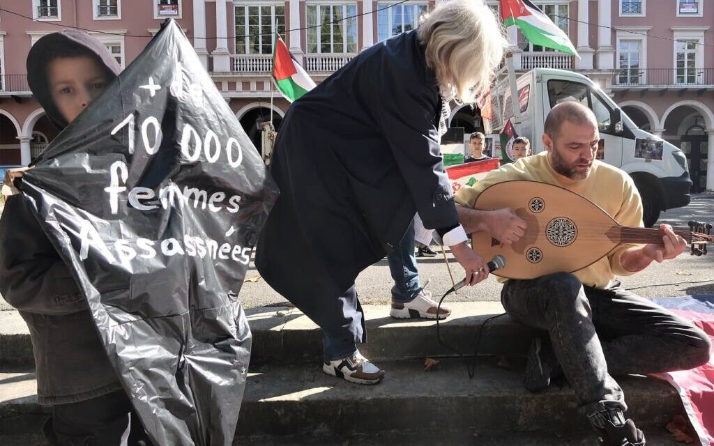 A Mulhouse, une manifestation pour la paix en Palestine, un an après le massacre du Hamas