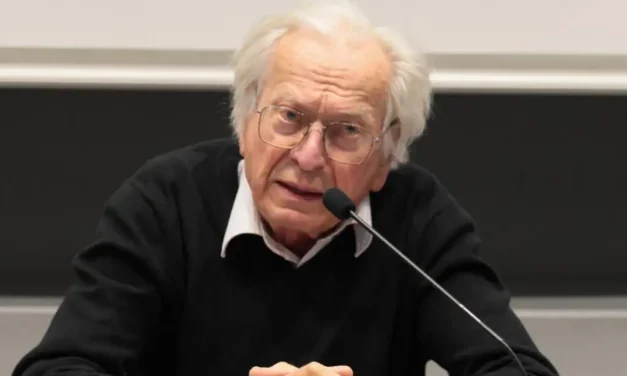 « Faire du salaire un droit politique » : Bernard Friot expose sa vision révolutionnaire lors d&rsquo;une conférence à Mulhouse