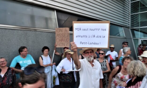 A Mulhouse, « IA pas moyens », le collectif d’opposant-e-s au data center de Microsoft, devant le conseil d&rsquo;agglo